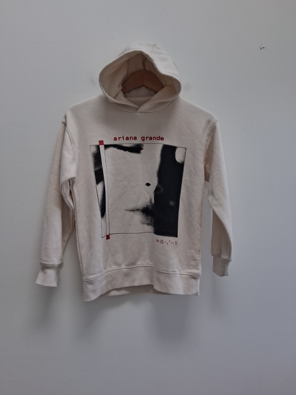 Ariana Grande Kids "Eternal Sunshine" Cream Graphic Hoodie Sweatshirt Sz 10-11Y